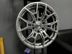 RAYS Gram Lights Azure 57BNX. 8.0x18", 6x139.7, ET20, �� 106,1���. ��� ����� �� ������������ ����