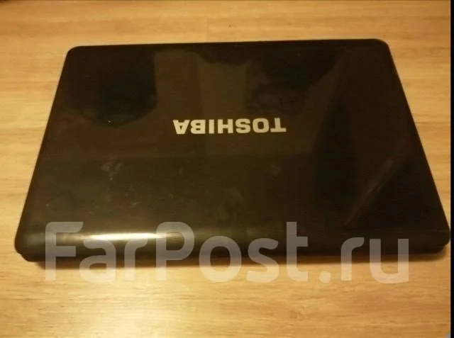 Toshiba Satellite. 15.6", 2,1����, ��� 4 ��, ���� 300���, WiFi: 1, Bluetooth: 1, ����������� �� 1��. ����