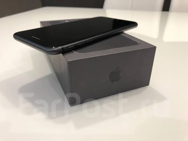 Apple iPhone 8 Plus. �/�, �����, 4G LTE ����