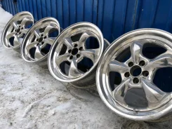 Work Goocars. 7.0x17", 5x100, ET35 ����
