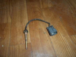 ������ ����������� Ford Focus 1 (1998-2005) 988f-6g004-db 988F6G004DB ����