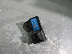 ������ ����������� �������� V2,0 (LF) Mazda 3 (2002-2009) KL4718211A KL4718211A ����