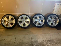 Foose. 8.5/9.0x20", 5x114.3 ����