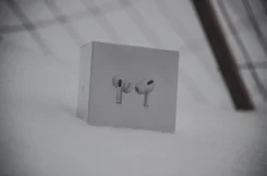 Apple AirPods Pro ����