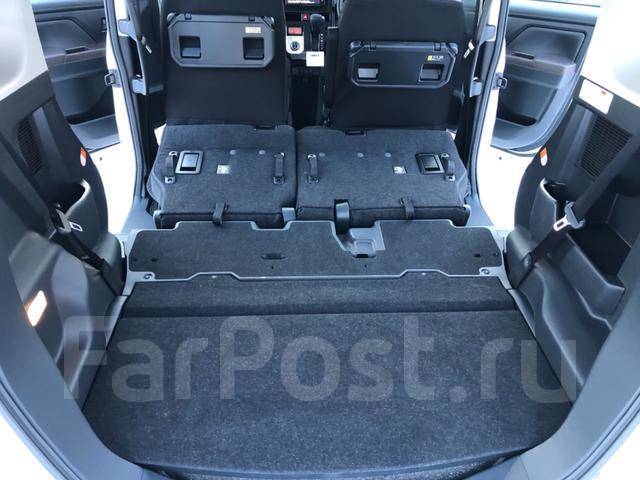 Toyota Tank 2017 1 000    4WD       72 000    750 000  