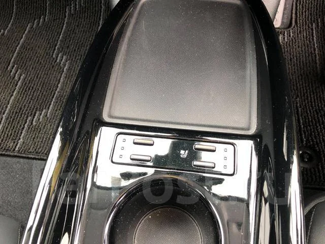 Toyota Prius. ��������, 4wd, 1.8 (98��.�.), ������, 31 000����. ��, �/�. ��� ����� �� ������������ ����