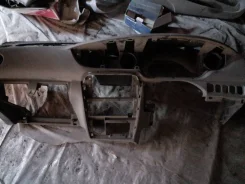 Daihatsu YRV ����