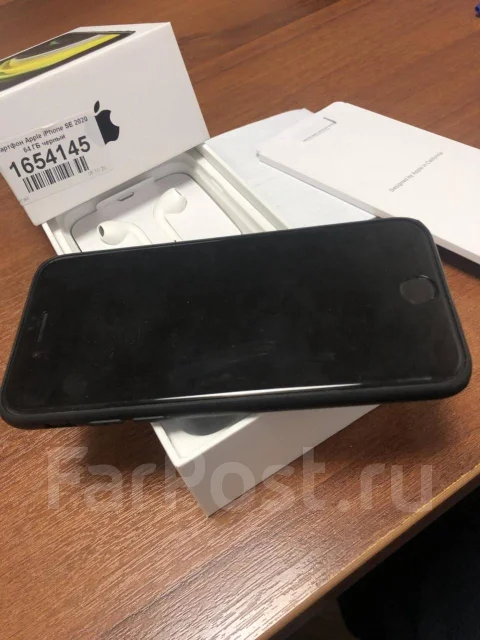 Apple iPhone SE 2020. �/�, ������, 3G, 4G LTE, ����������, NFC ����