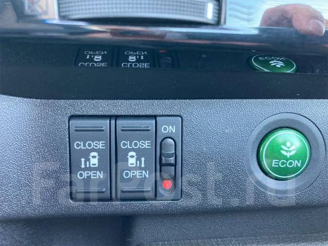 Honda Stepwgn. ��������, 4wd, 1.5 (150��.�.), ������, 43 000����. ��, �/�. ��� ����� �� ������������ ����