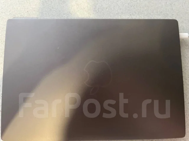 Xiaomi Mi Notebook Air 13.3. 13.3", 3,4����, ��� 8 ��, ���� 256���, WiFi: 1, Bluetooth: 1, ����������� �� 6��. ����