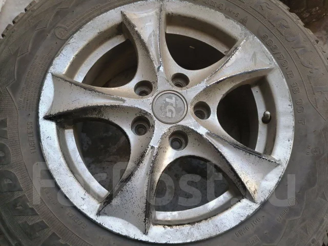 Fuel Off-Road Maverick Beadlock. 6.5x15", 5x114.3, ET38 ����
