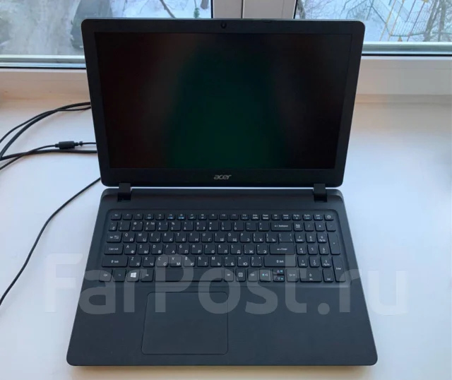 Acer Aspire ES1. 1,6����, ��� 4 ��, ���� 256���, WiFi: 1, Bluetooth: 1, ����������� �� 2��. ����