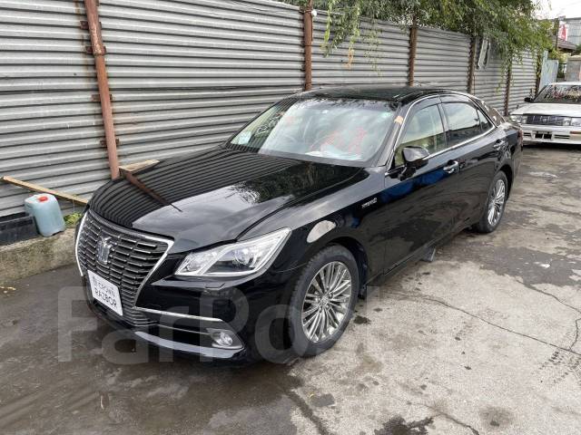 Toyota crown aws210