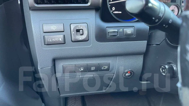 Lexus LX570. �������, 4wd, 5.7 (367��.�.), ������, 195 000����. �� ����