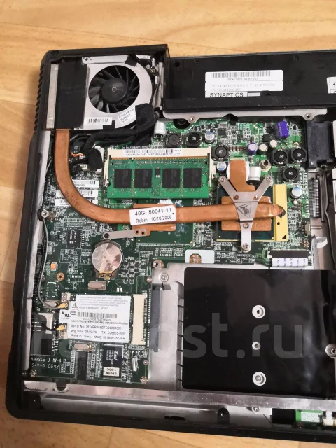 Fujitsu Siemens. 17.3", ��� 1024 ��, WiFi: 1 ����