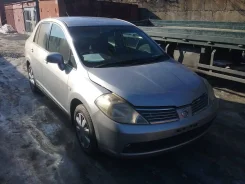 Nissan Tiida Latio. SJC11012060, MR18DE ����
