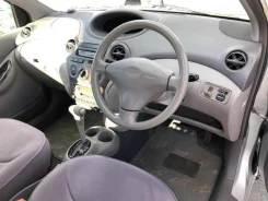 Toyota Platz. �������, ��������, 1.5 (109��.�.), ������, 83����. ��, �/�, ��� ���. ��� ����� �� ������������ ����