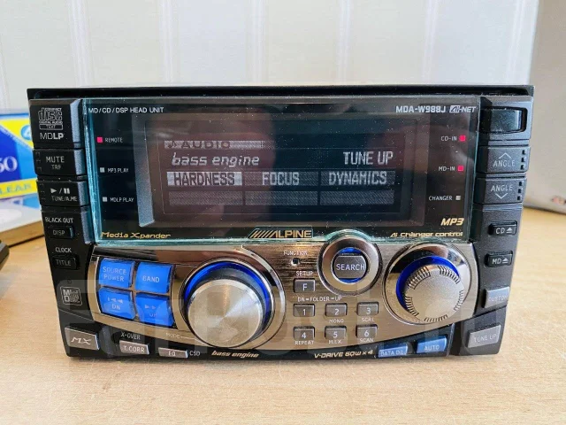 Alpine MDA-W988J ����
