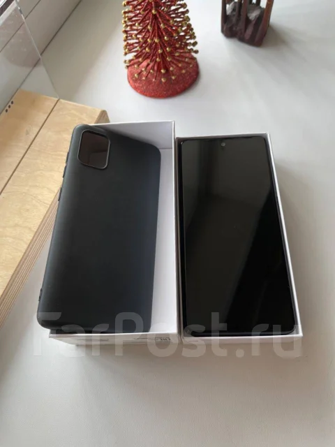 Samsung Galaxy A51. �/�, ������, 3G, 4G LTE, Dual-SIM, NFC ����