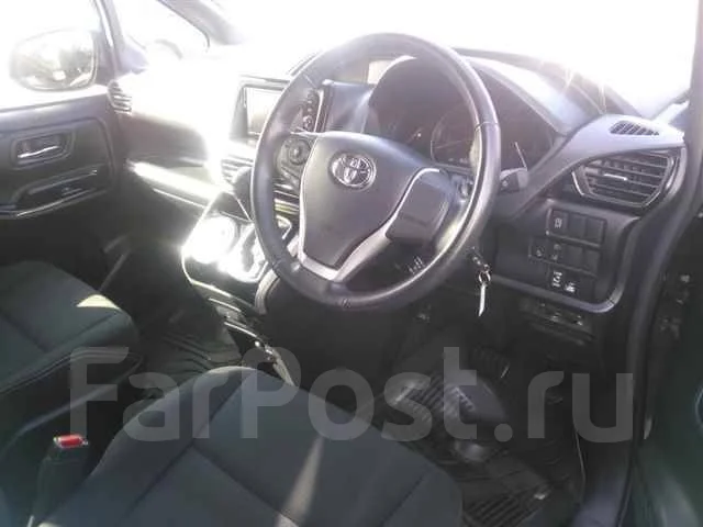 Toyota Esquire. �������, ��������, 2.0 (152��.�.), ������, 51 000����. ��, �/�. ��� ����� �� ������������ ����