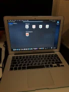 Apple MacBook Air 13 2013 Mid. 13.3", 1,3����, ��� 4 ��, ���� 120���, WiFi: 1, Bluetooth: 1, ����������� �� 5��. ����
