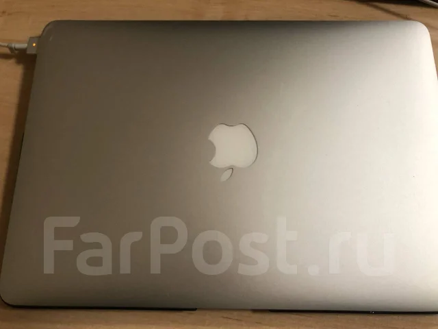 Apple MacBook Air 13 2013 Mid. 13.3", 1,3����, ��� 4 ��, ���� 120���, WiFi: 1, Bluetooth: 1, ����������� �� 5��. ����