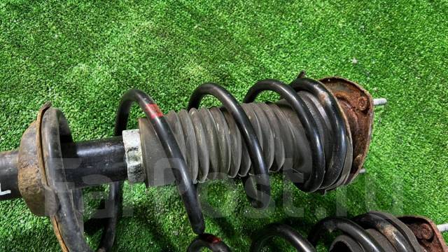 Как поменять передние стойки на toyota probox