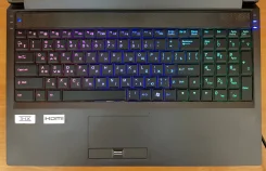 Clevo. 15.6", 3 500����, ��� 16 ��, WiFi: 1, Bluetooth: 1, ����������� �� 2��. ����