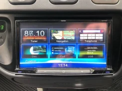 Clarion NX702 ����