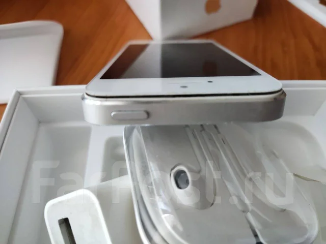 Apple iPhone 5. �/�, ����� ����