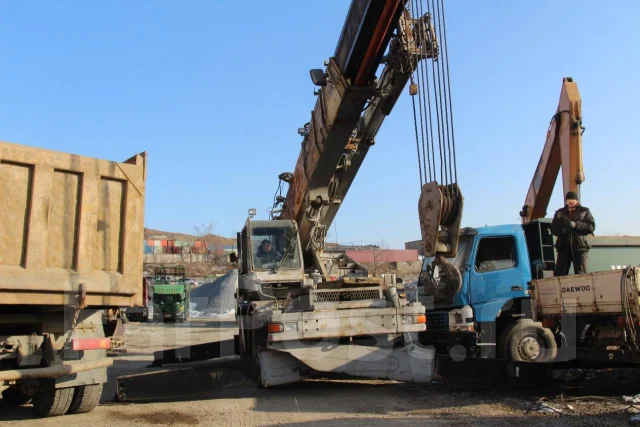 Komatsu LW250 ����