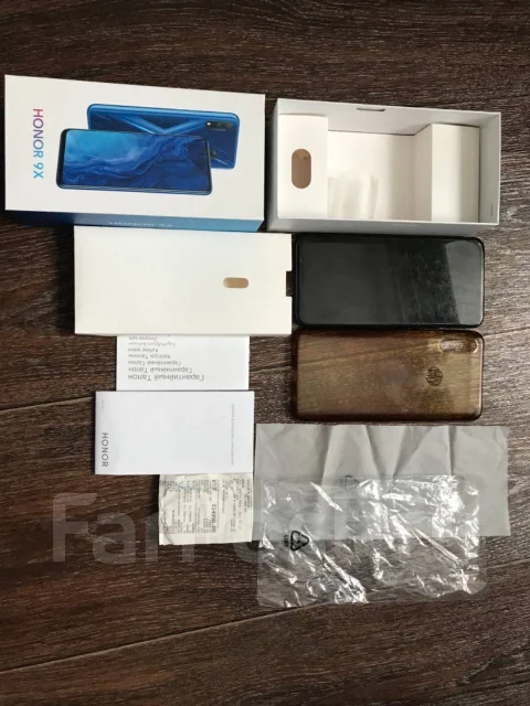 Honor 9X. �/�, ������, 4G LTE ����