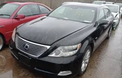Lexus LS600hL. UVF46, 2UR ����