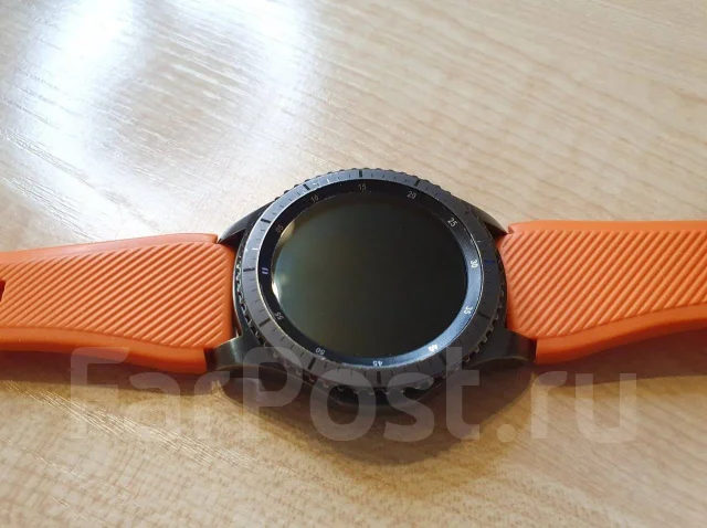 Samsung Gear S3 Frontier. GPS, NFC, IP67, IP68 ����