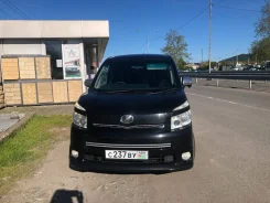 Toyota Voxy. ��������, 4wd, 2.0 (152��.�.), ������, 121 000����. ��, ��� ��� ����