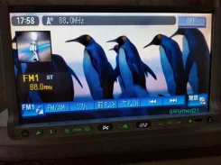 Clarion MAX685 ����