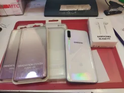 Samsung Galaxy A50. �����, �����, 4G LTE, Dual-SIM, NFC ����