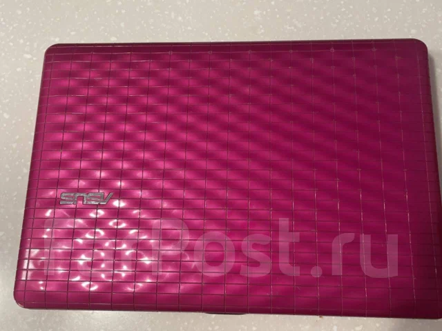 Asus Eee PC 1008P. WiFi: 1, Bluetooth: 1 ����