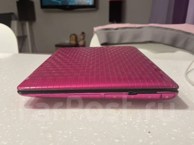 Asus Eee PC 1008P. WiFi: 1, Bluetooth: 1 ����