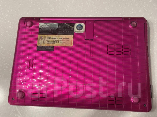 Asus Eee PC 1008P. WiFi: 1, Bluetooth: 1 ����