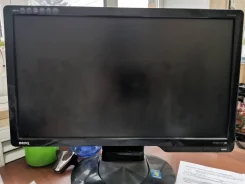 BenQ. 19" ����