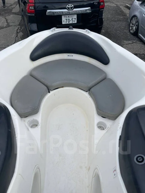 BRP Sea-Doo Challenger. ����� 5��., ��������� ������������, 240��.�., ������. ��� ����� �� ������������ ����