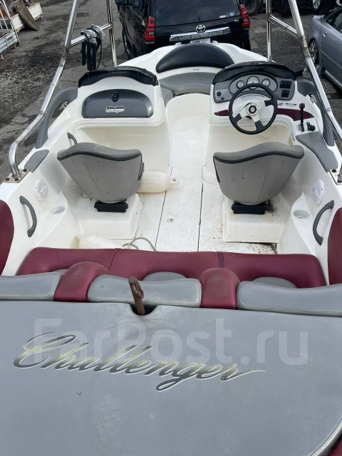 BRP Sea-Doo Challenger. ����� 5��., ��������� ������������, 240��.�., ������. ��� ����� �� ������������ ����