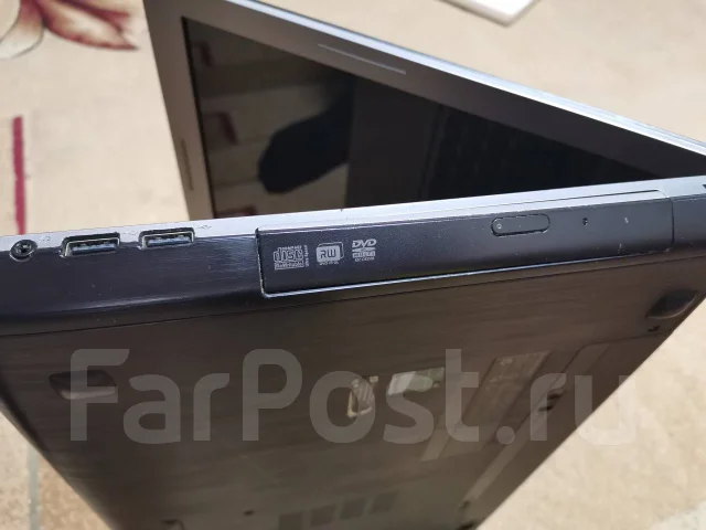 Lenovo IdeaPad Z710. 17", 2 400����, ��� 4 ��, ���� 500���, WiFi: 1 ����