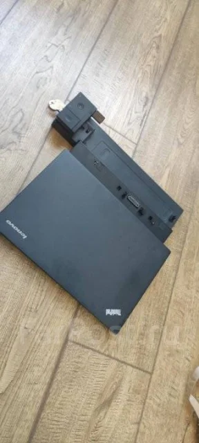 Lenovo ThinkPad X250. 12.5", ��� 8 ��, ���� 512���, WiFi: 1, Bluetooth: 1, ����������� �� 4��. ����