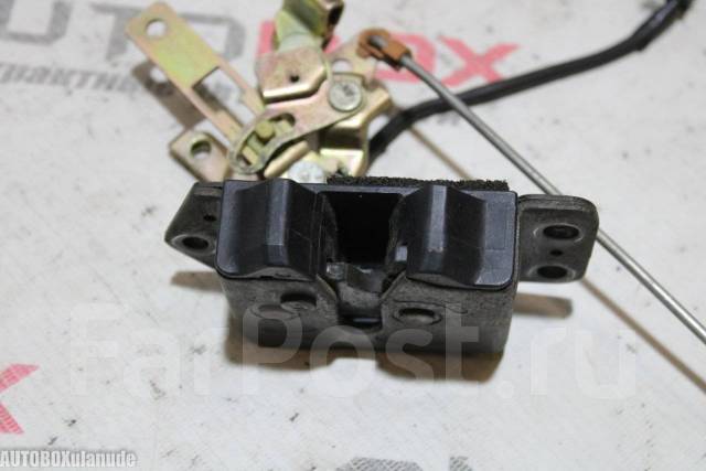 Замок Багажника Toyota Hiace LH50 LH51 LH56 YH50 YH51 YH57 YH52, задний купить в