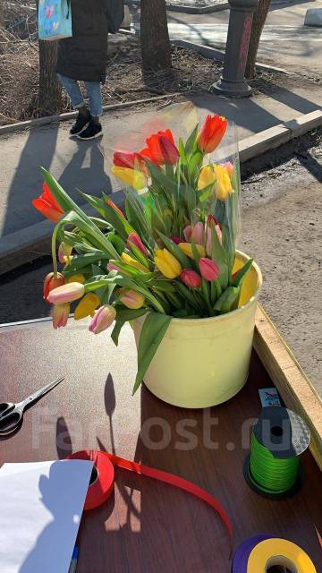 как организовать продажу тюльпанов на 8 марта