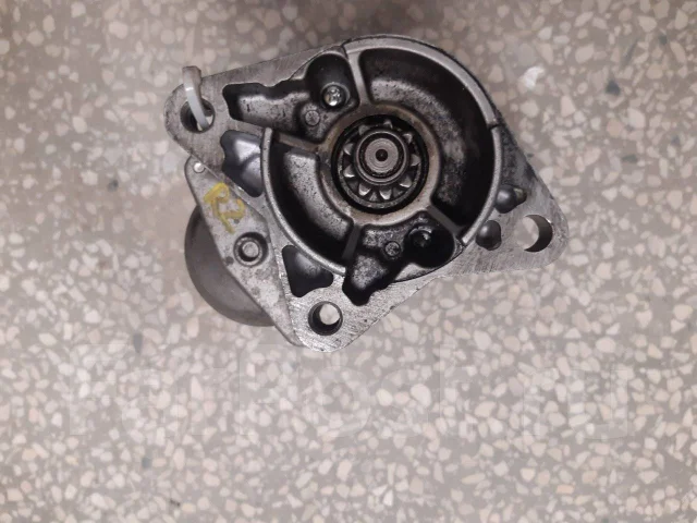 ������� R2 Mazda Bongo, R2 � ������ RFL118400A ����