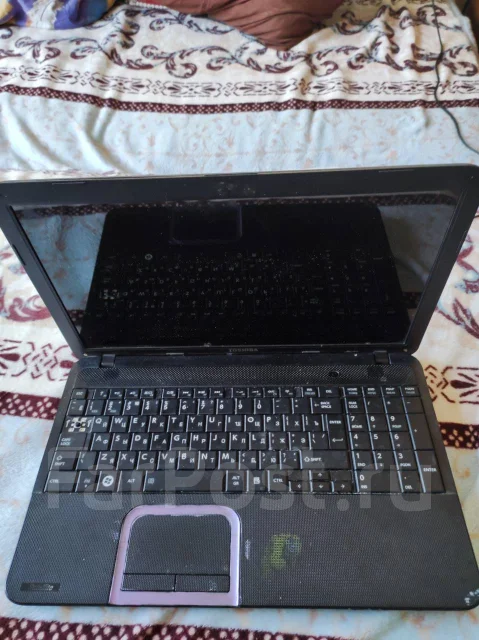 Toshiba Satellite C850. 15", 2����, ��� 4 ��, ���� 500���, WiFi: 1, Bluetooth: 1, ����������� �� 3��. ����