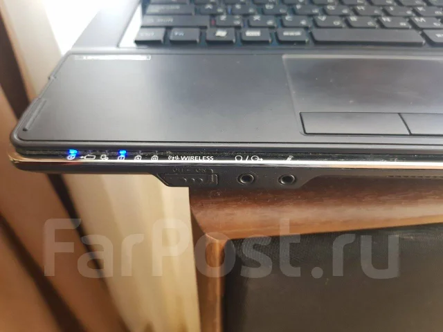Fujitsu LifeBook. 17.3", 2,2����, ��� 8 ��, ���� 1 000���, WiFi: 1, ����������� �� 1��. ����